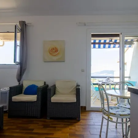 Duplex 2 Chambres, Piscine, Vue & Valcon - 6 Couchages * Porticcio (Corsica)