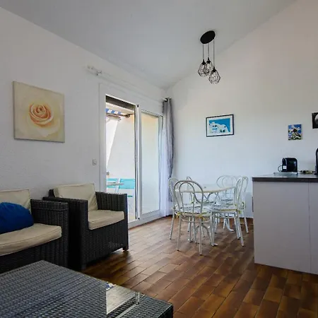 Duplex 2 Chambres, Vue & Balcon - 6 Couchages Inn