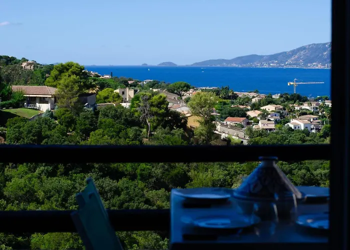 Duplex 2 Chambres, Piscine, Vue & Valcon - 6 Couchages Penzion Porticcio (Corsica)